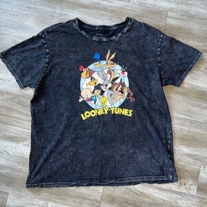 Looney Tunes Graphic T-shirt